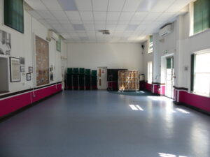 A picture of the main hall.