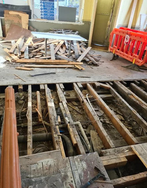 Joists in the Cricketers